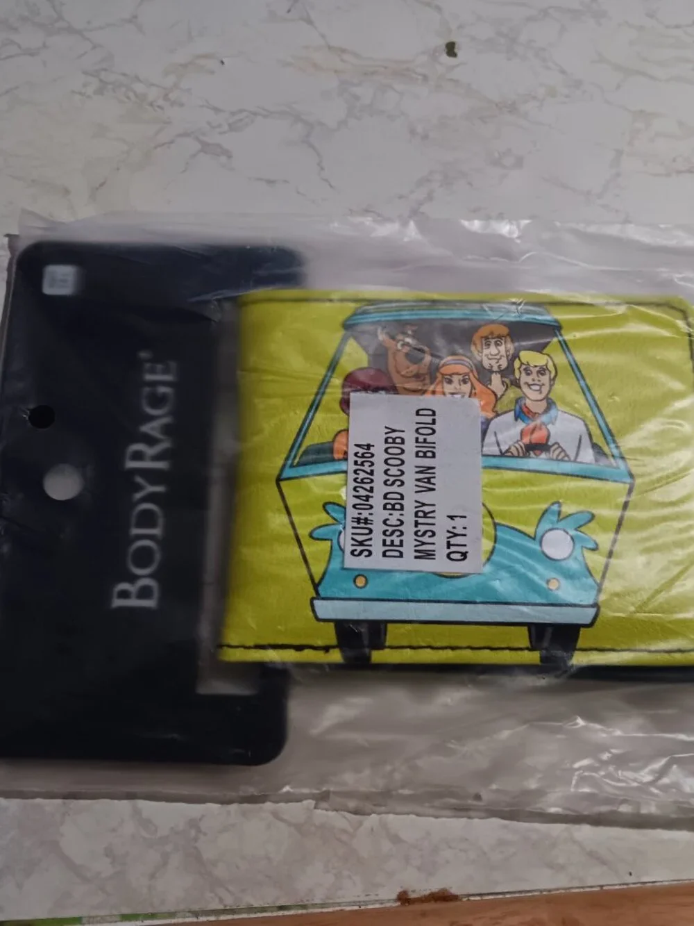 Scooby Doo Bi-Fold Wallet Group Driving Mystery Machine Yellow